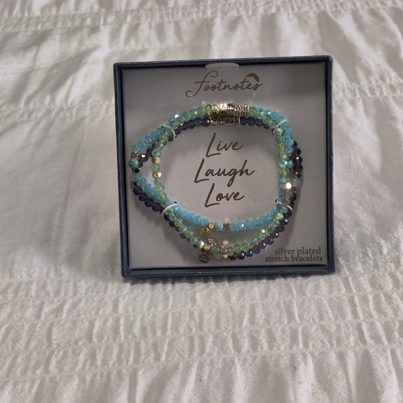 NIB Live Laugh Love Bracelet Set - Picture 1 of 3